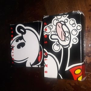 NWT Lot of 1 Disney Bath soap and 1 facial Soap